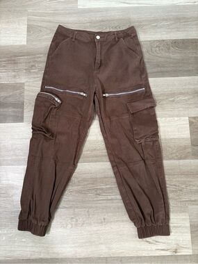 Vine & Valley Brown Cargo Jogger Pants - Women’s Medium